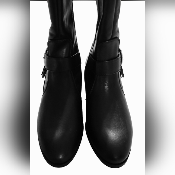 NWOB Ccomfort size 7 black boots - Picture 2 of 16